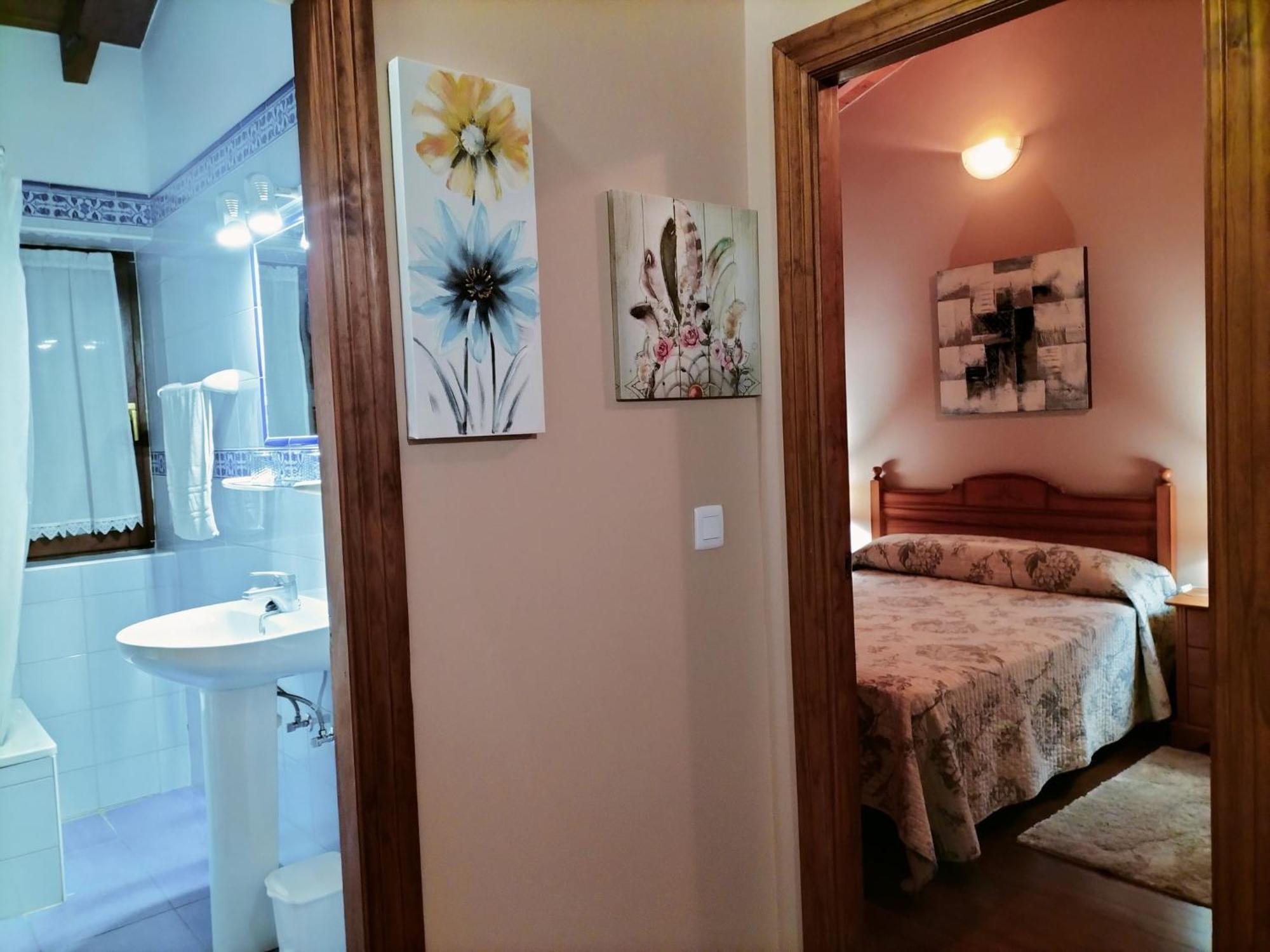 Apartamentos Rio Tabardin Llano-Con Luaran gambar