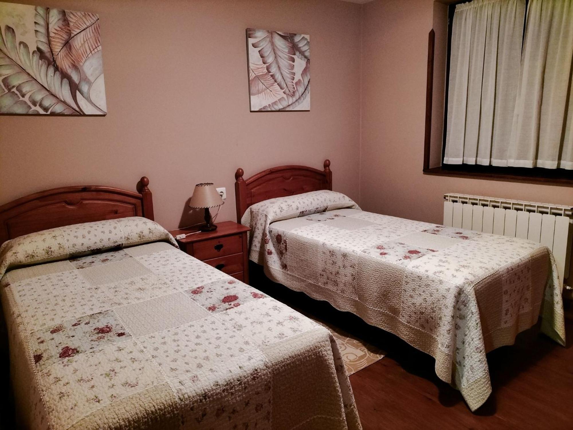 Apartamentos Rio Tabardin Llano-Con Luaran gambar