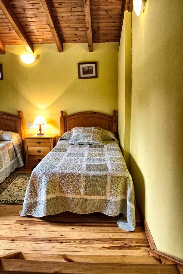 Apartamentos Rio Tabardin Llano-Con Luaran gambar